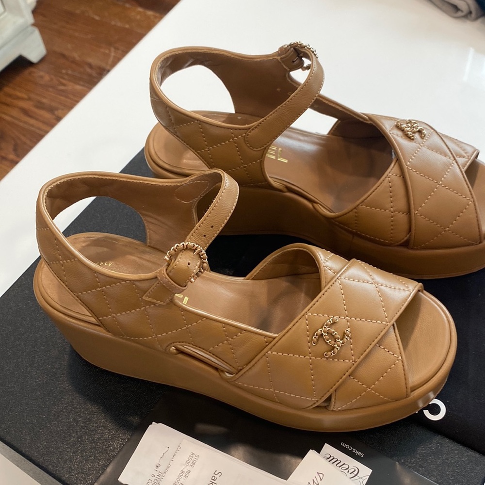 Chanel platform sandals 37